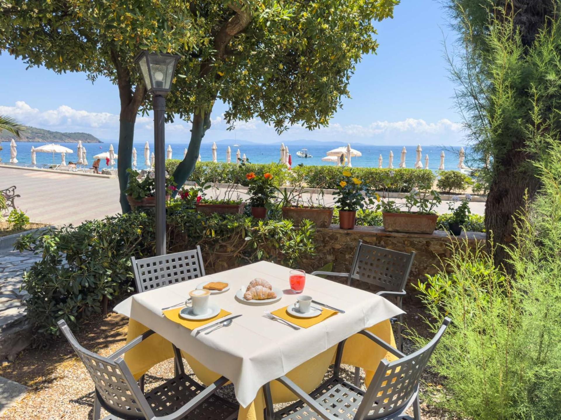 Hotel Villa Rodriguez Capoliveri  Buitenkant foto