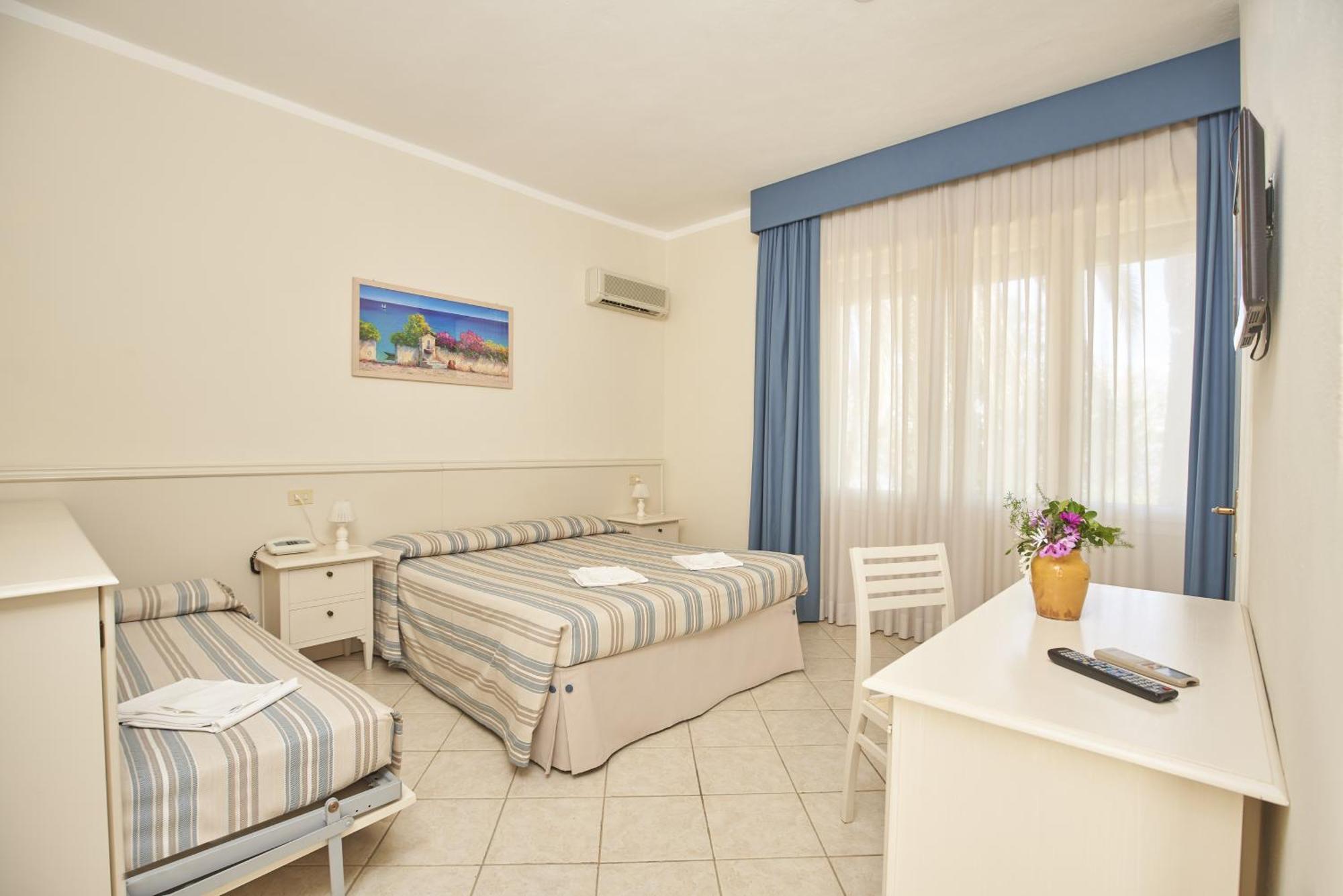 Hotel Villa Rodriguez Capoliveri  Buitenkant foto